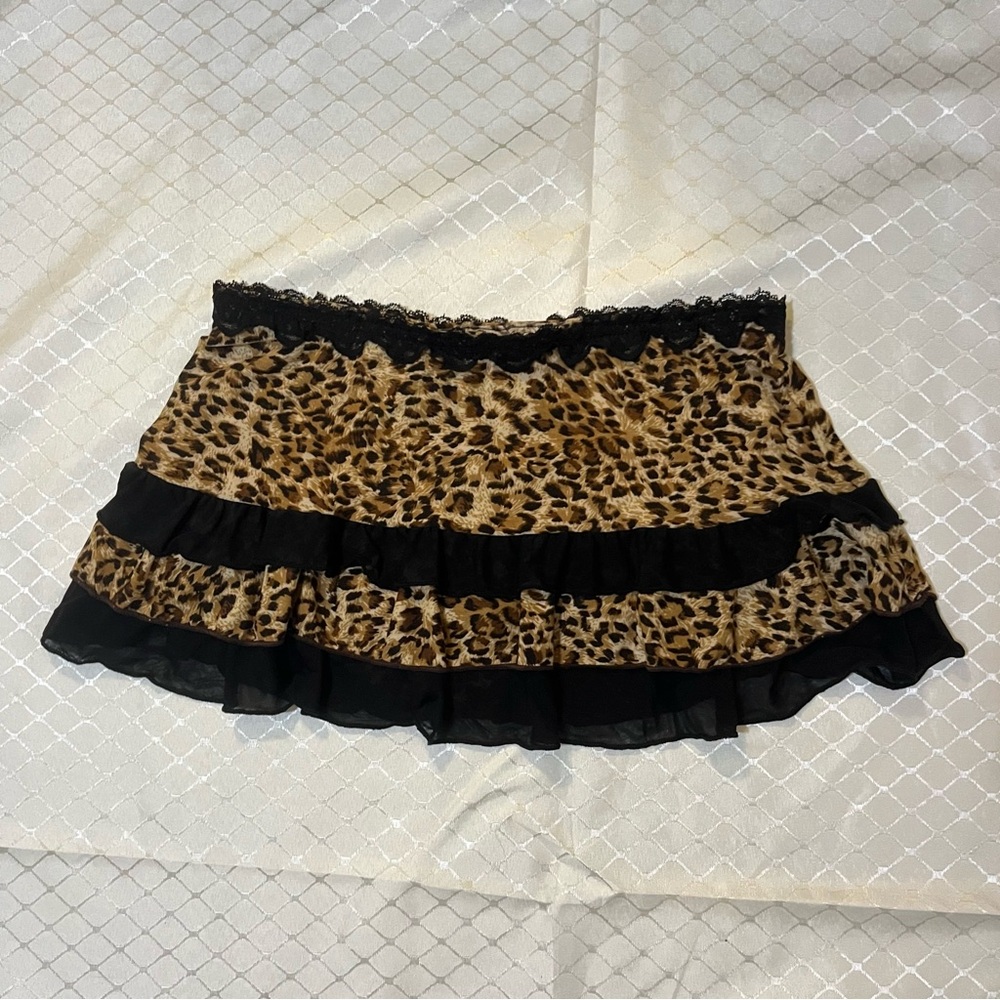 Leopard Animal Print Ruffle Mini Skirt with Black Lace Trim Y2K